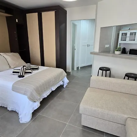 La Corbeta Apartment *